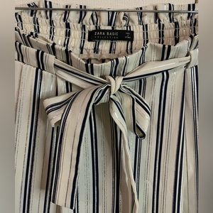 Wide leg Zara pants, paper bag waist style. Silver and blue lines.  Super comfy.